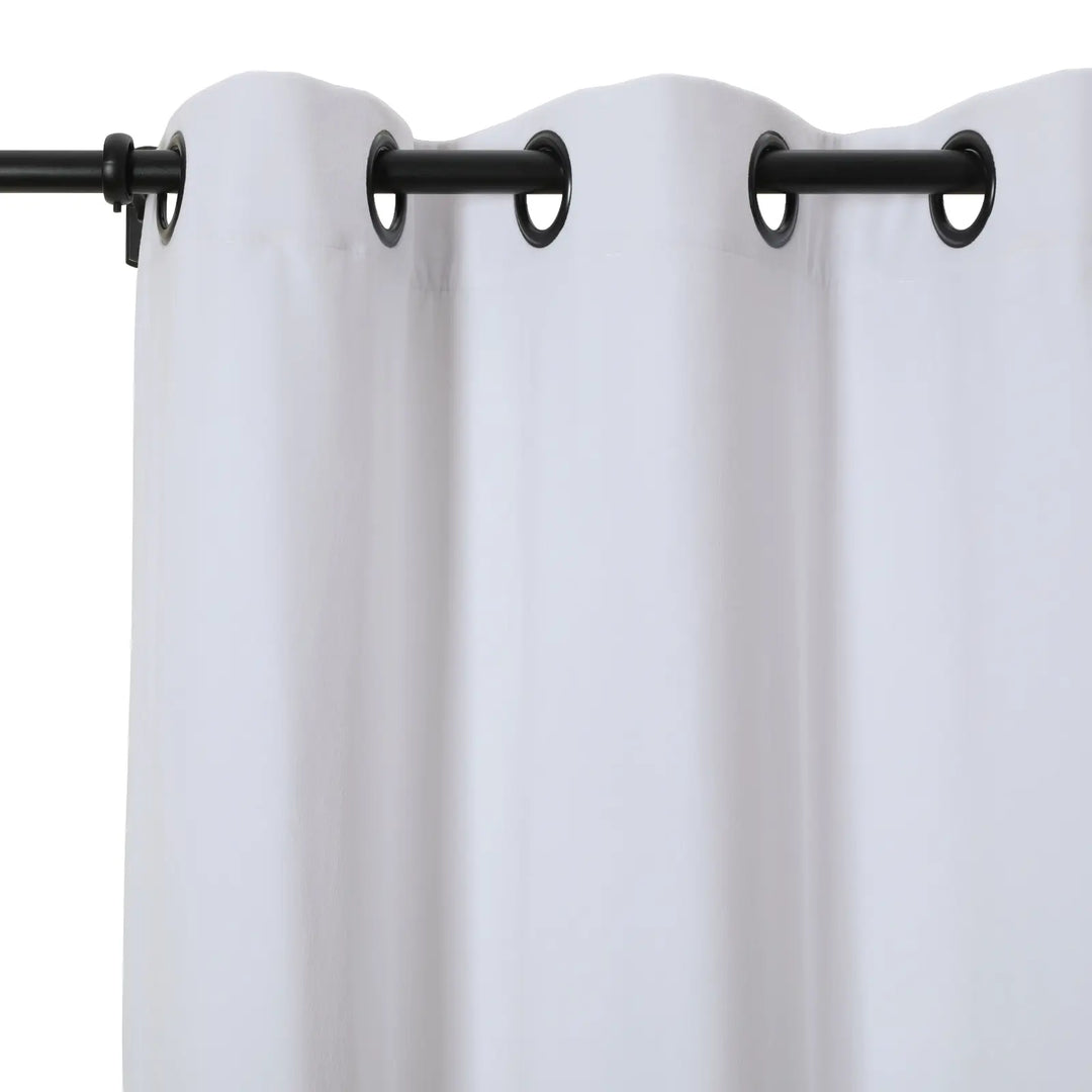 Leon Velvet Curtain Grommet