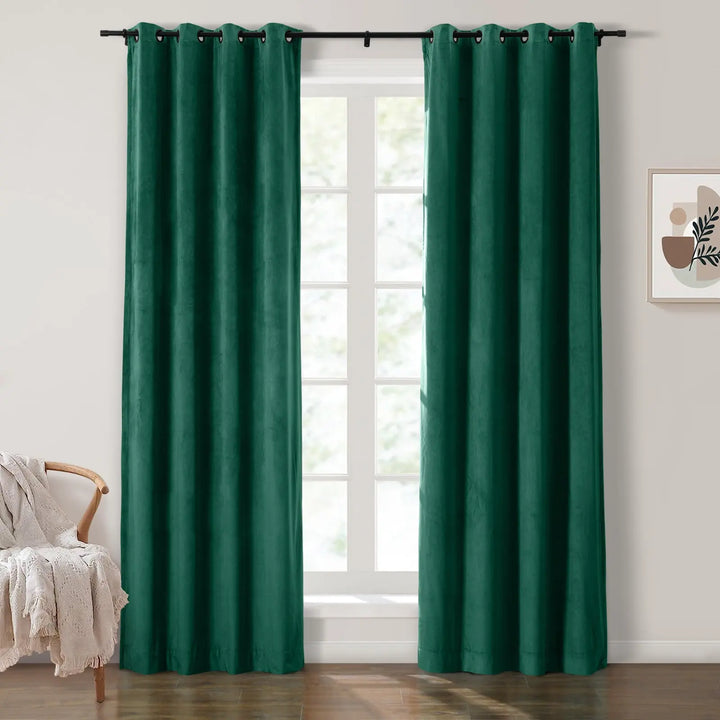 Leon Velvet Curtain Grommet