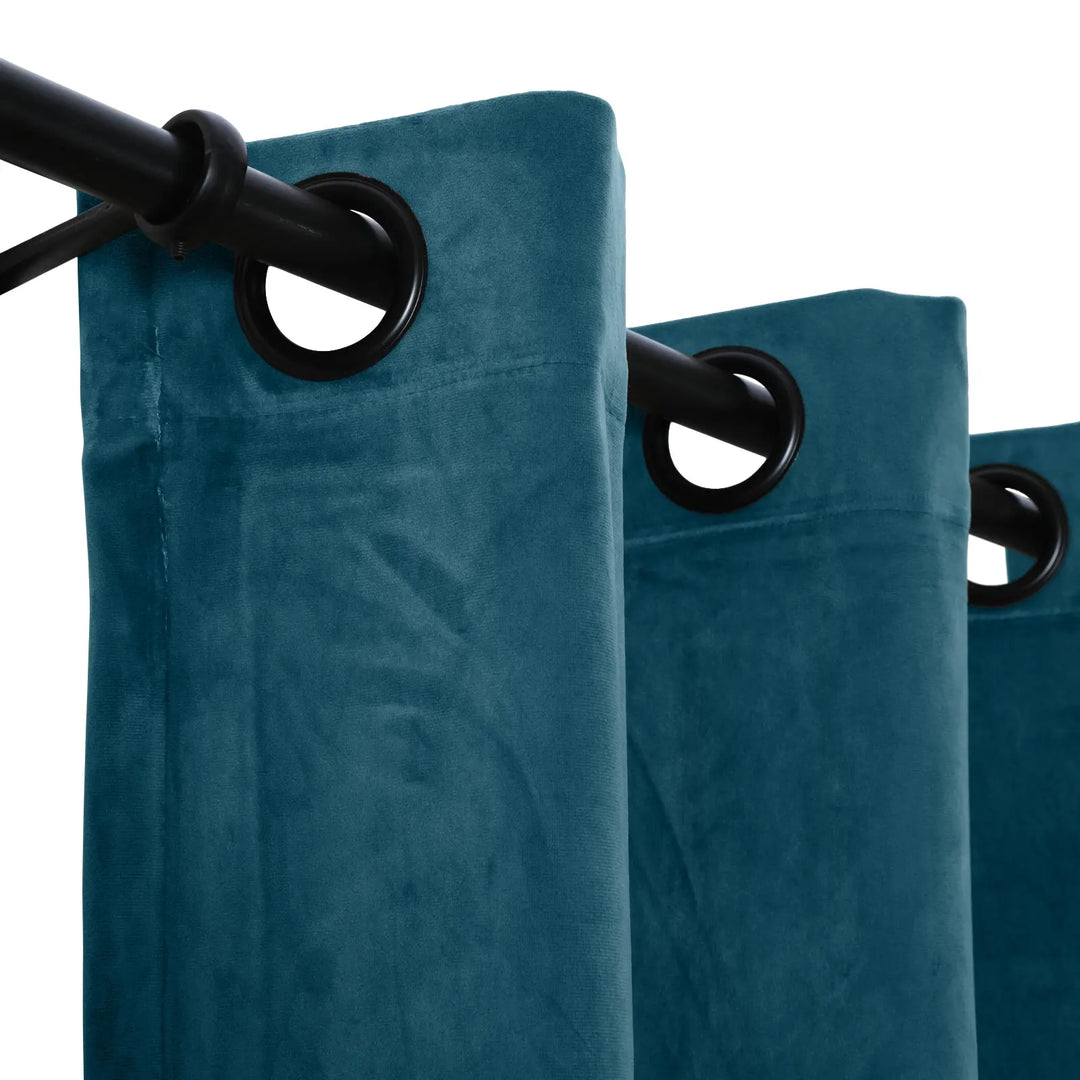 Leon Velvet Curtain Grommet