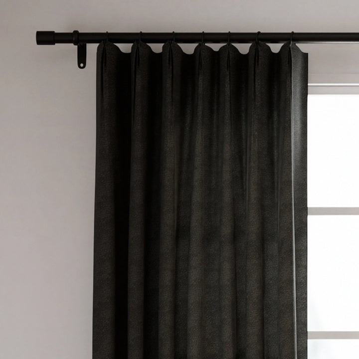 Leon Velvet Curtain Parisian Pleat