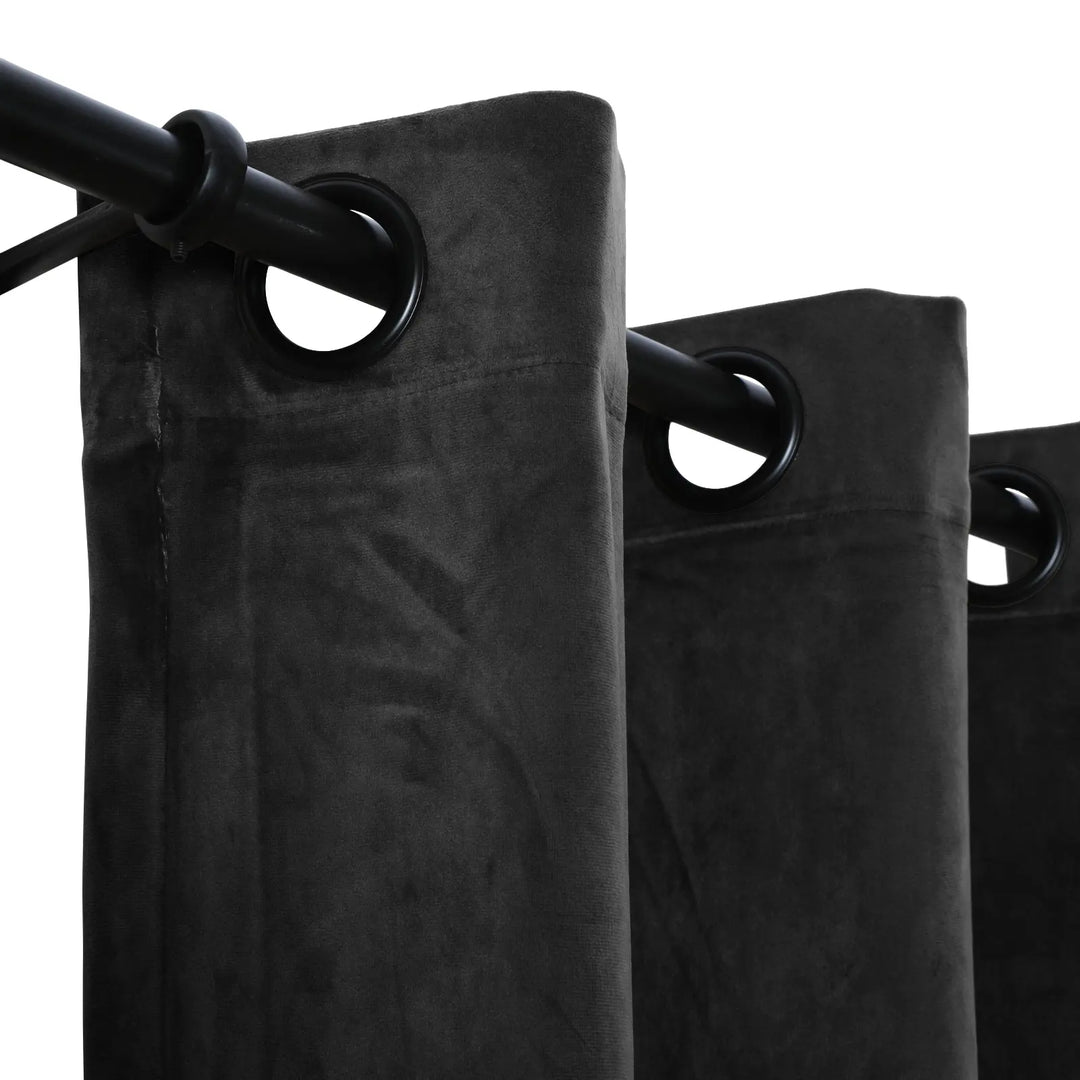 Leon Velvet Curtain Grommet