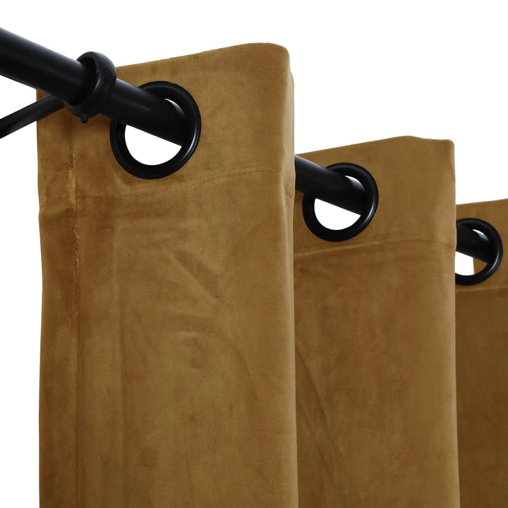 Leon Velvet Curtain Grommet
