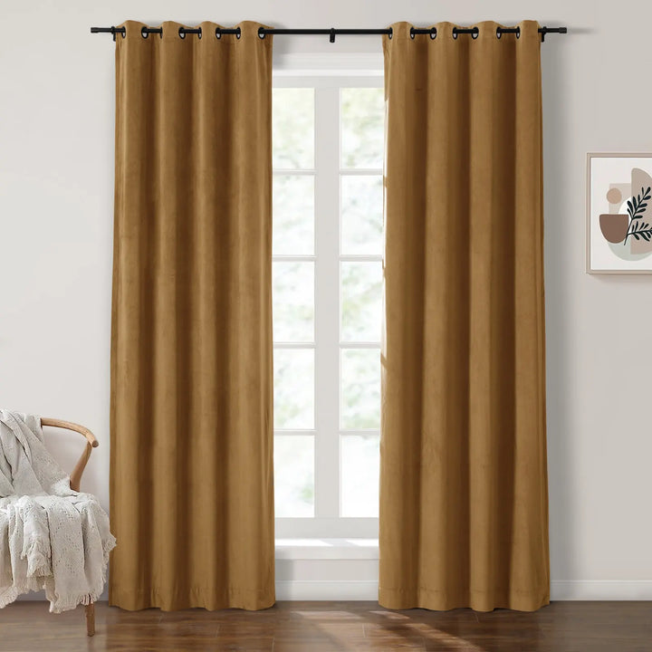 Leon Velvet Curtain Grommet