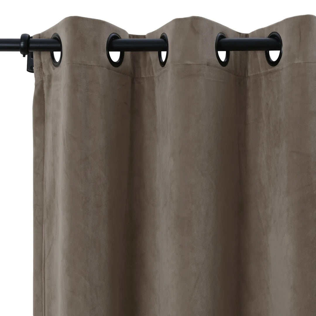 Leon Velvet Curtain Grommet