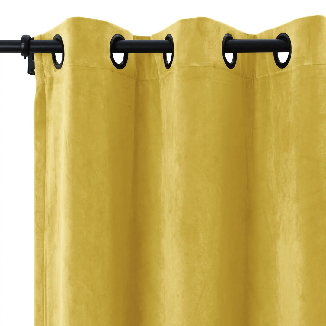 Leon Velvet Curtain Grommet