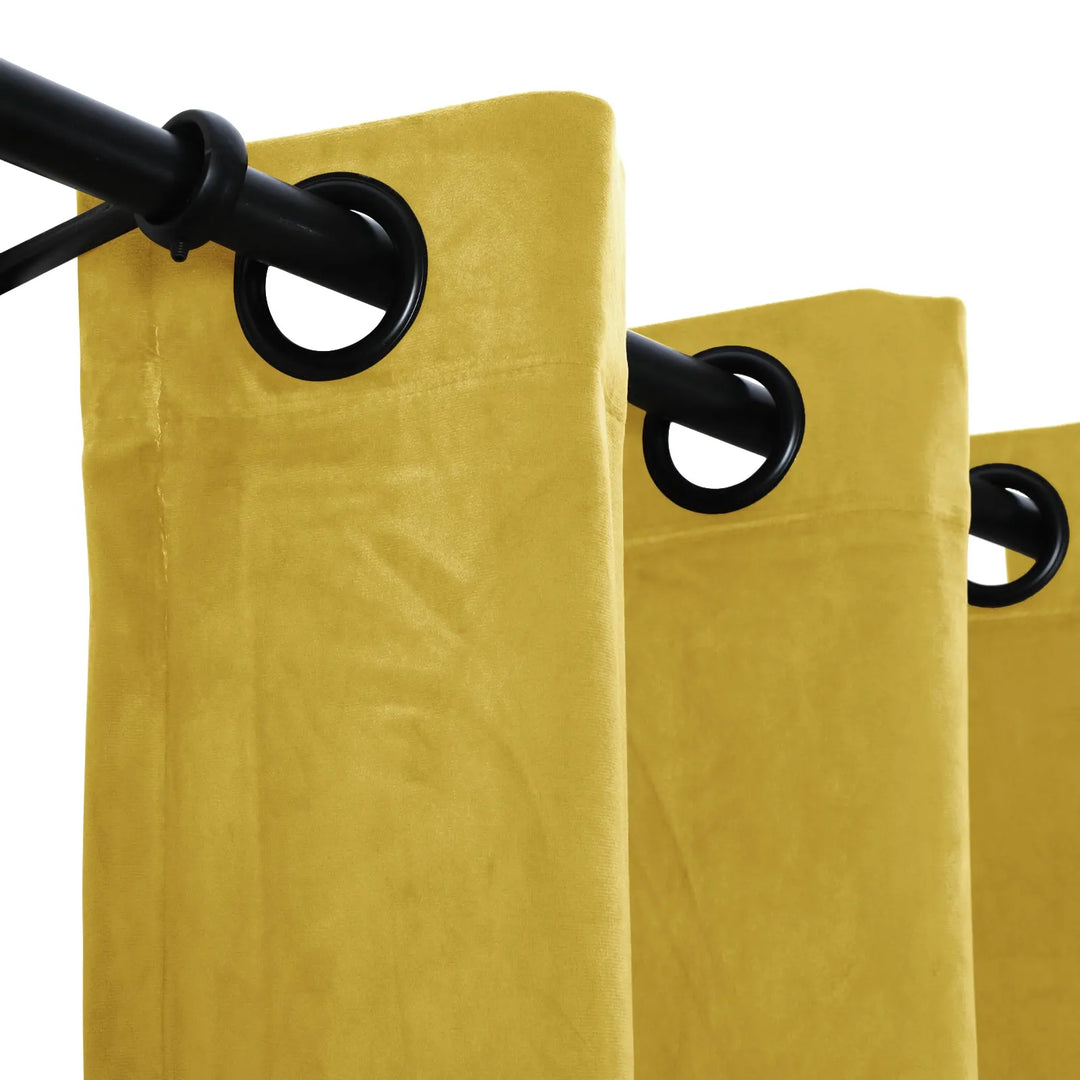 Leon Velvet Curtain Grommet