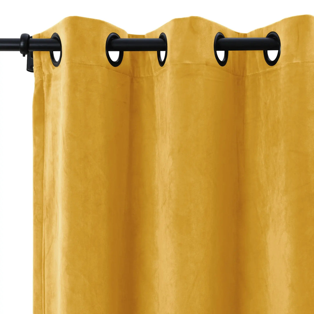 Leon Velvet Curtain Grommet