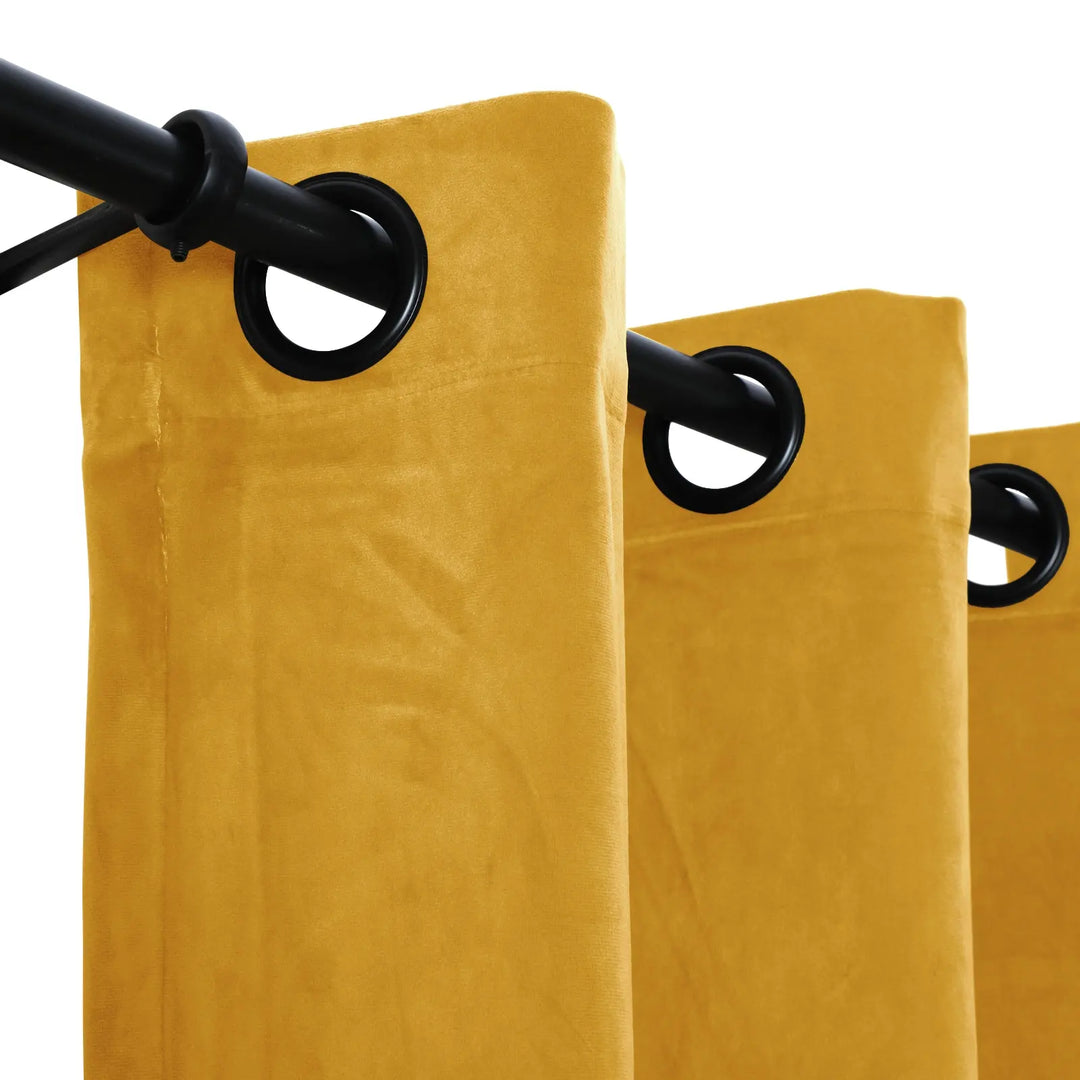 Leon Velvet Curtain Grommet