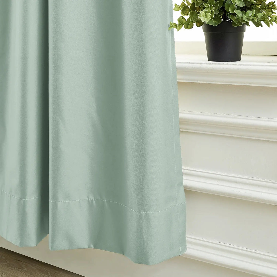 Aube Absolute Blackout Thermal Curtain with Foam Coated Grommet