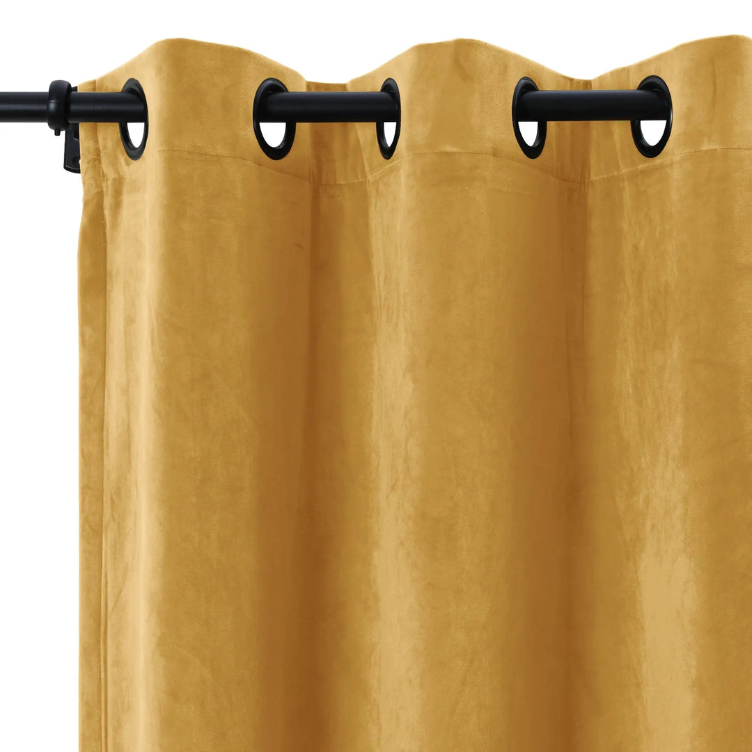Leon Velvet Curtain Grommet