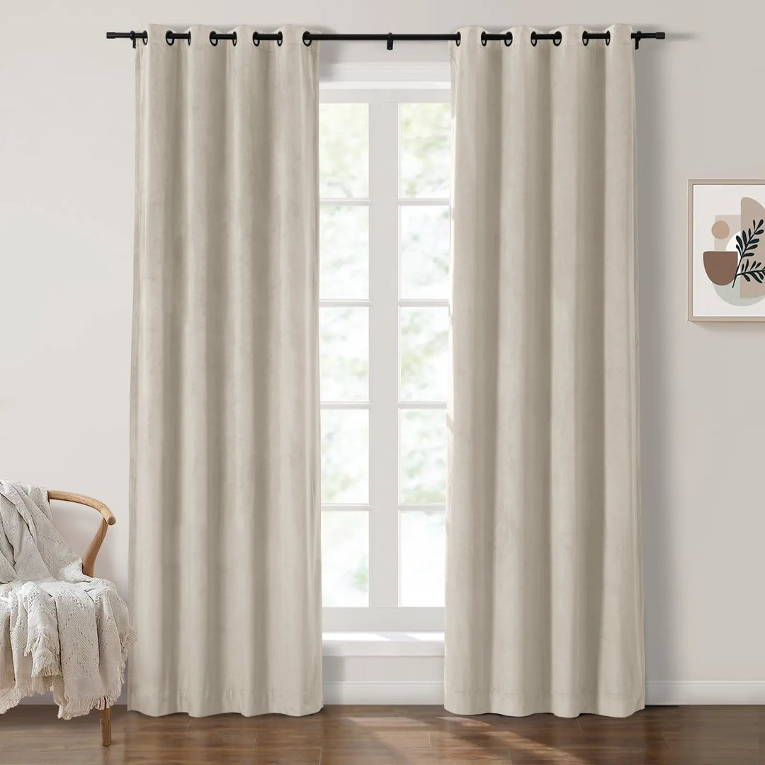 Leon Velvet Curtain Grommet