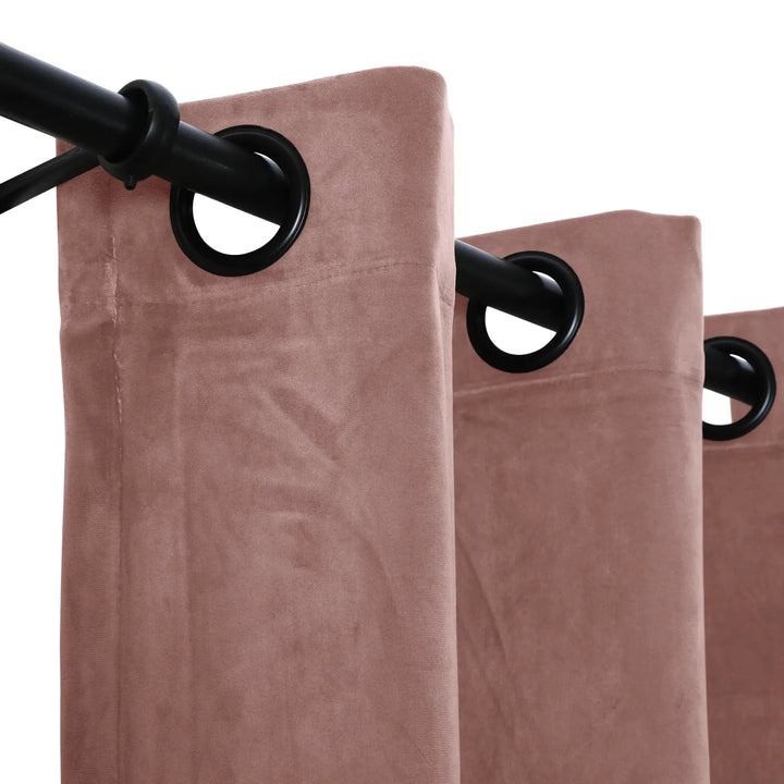 Leon Velvet Curtain Grommet