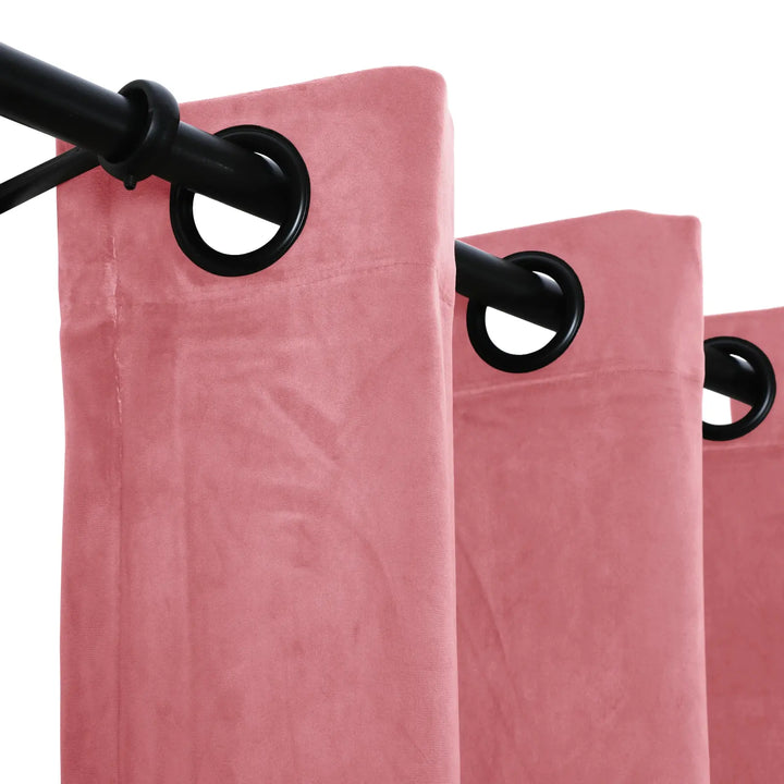 Leon Velvet Curtain Grommet