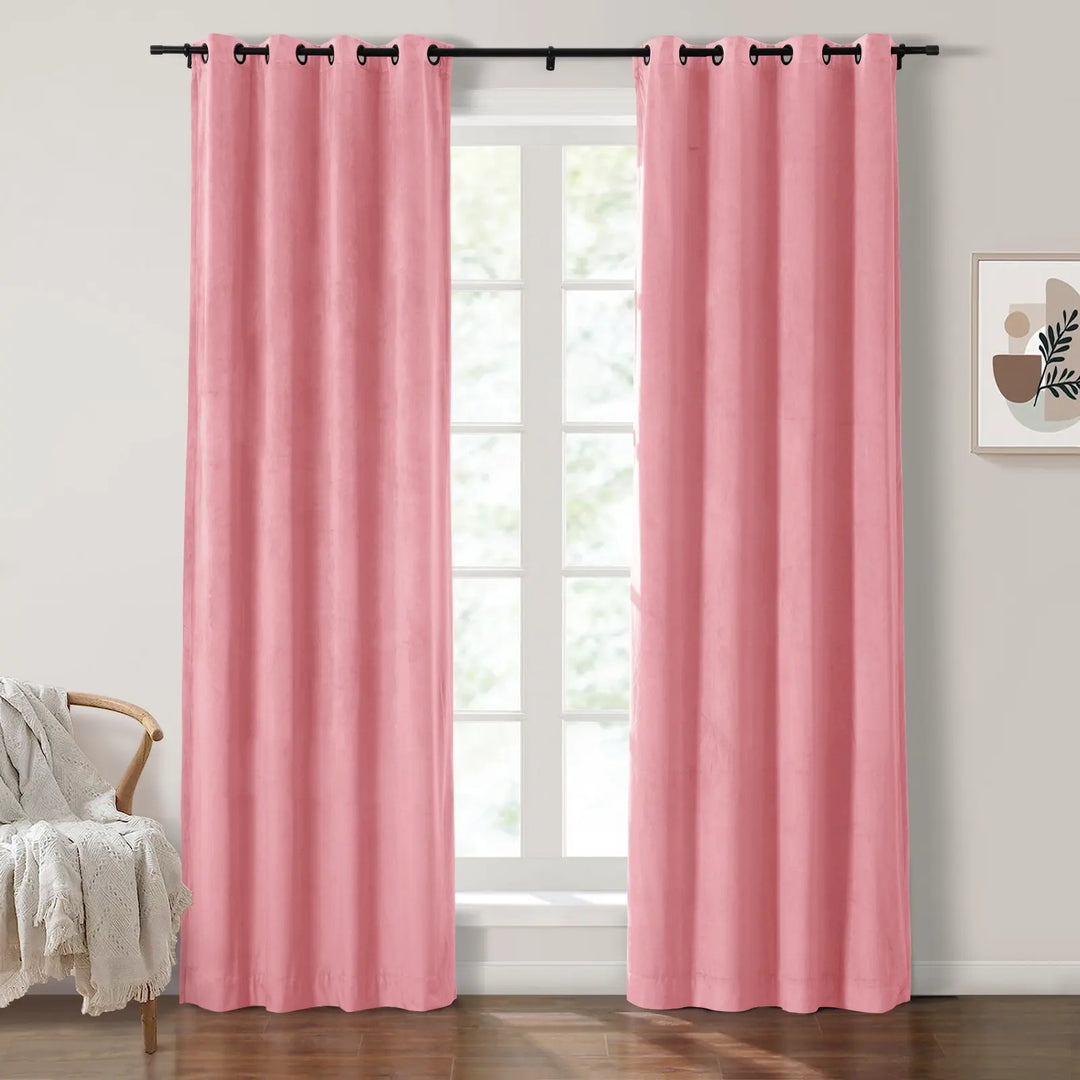 Leon Velvet Curtain Grommet