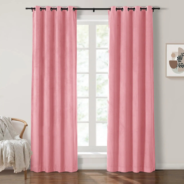 Leon Velvet Curtain Grommet