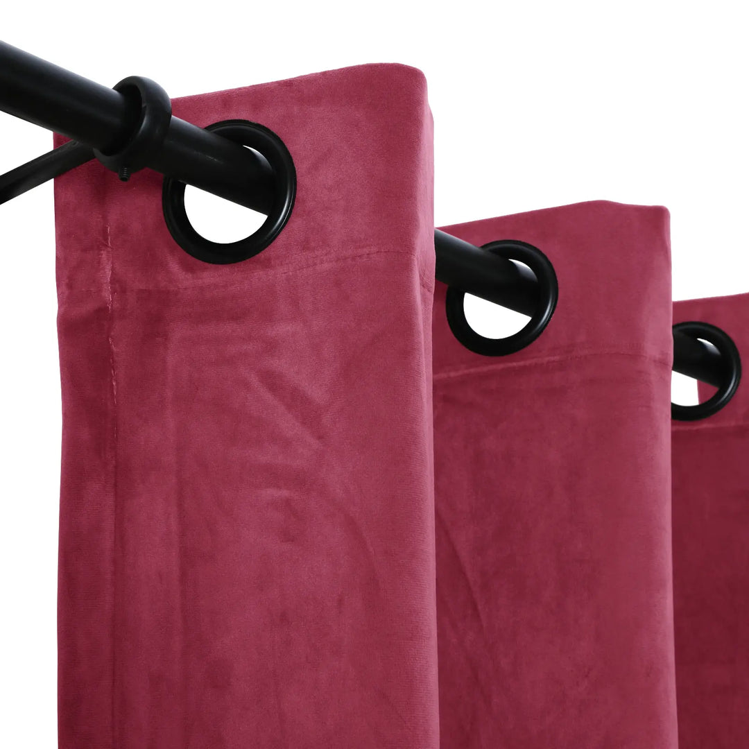 Leon Velvet Curtain Grommet