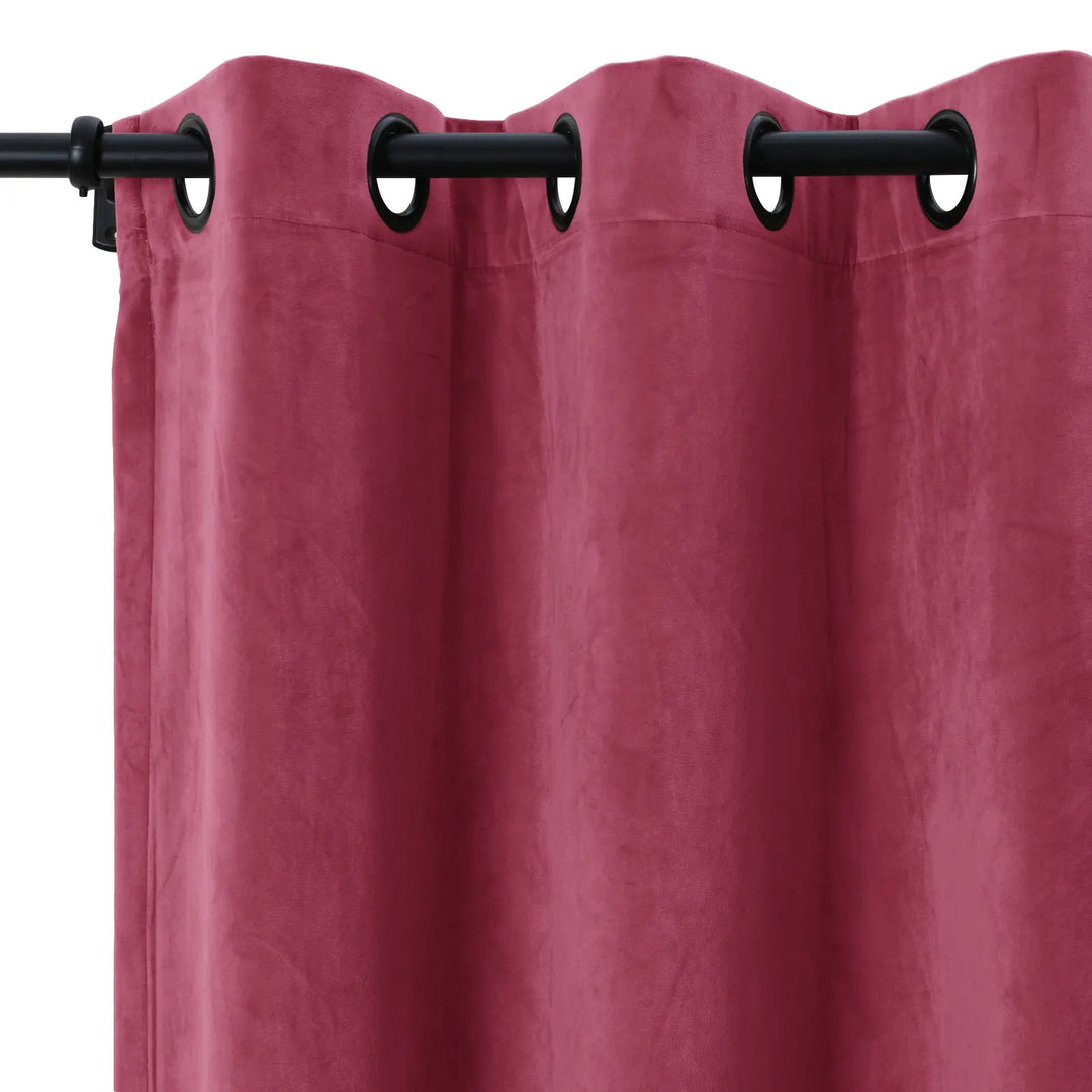 Leon Velvet Curtain Grommet