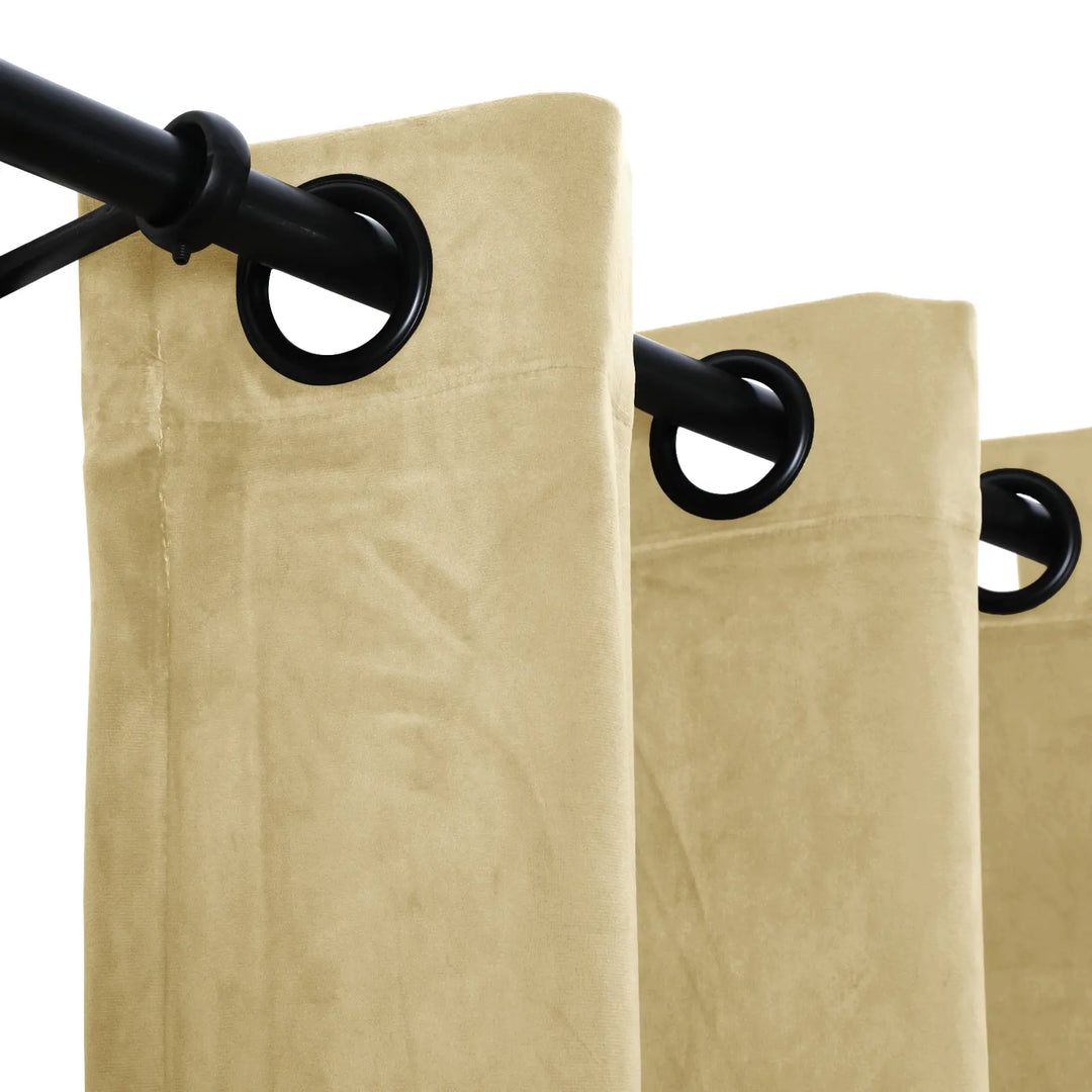 Leon Velvet Curtain Grommet