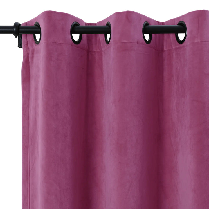 Leon Velvet Curtain Grommet