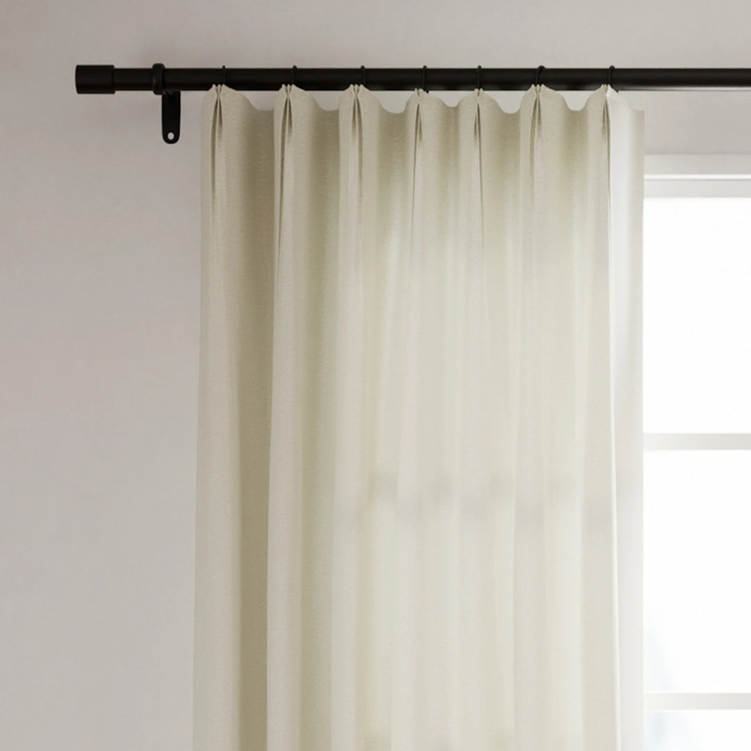 Leon Velvet Curtain Parisian Pleat