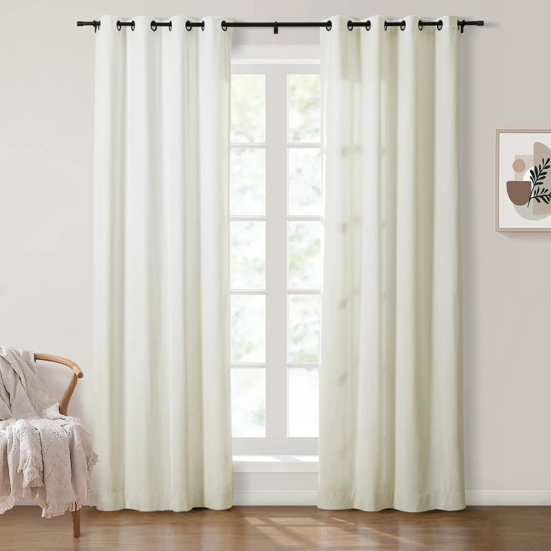 Leon Velvet Curtain Grommet