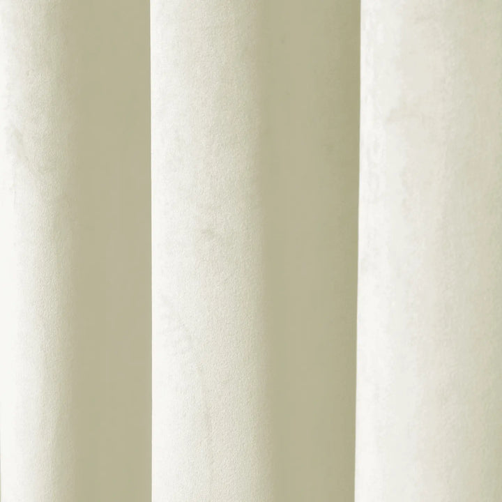 Leon Velvet Curtain Ripple Fold