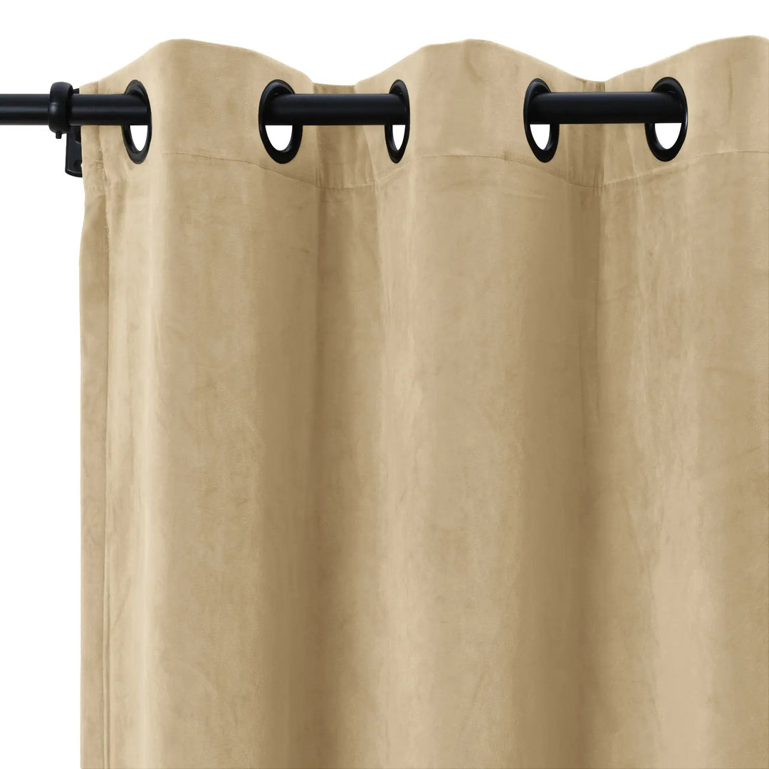 Leon Velvet Curtain Grommet