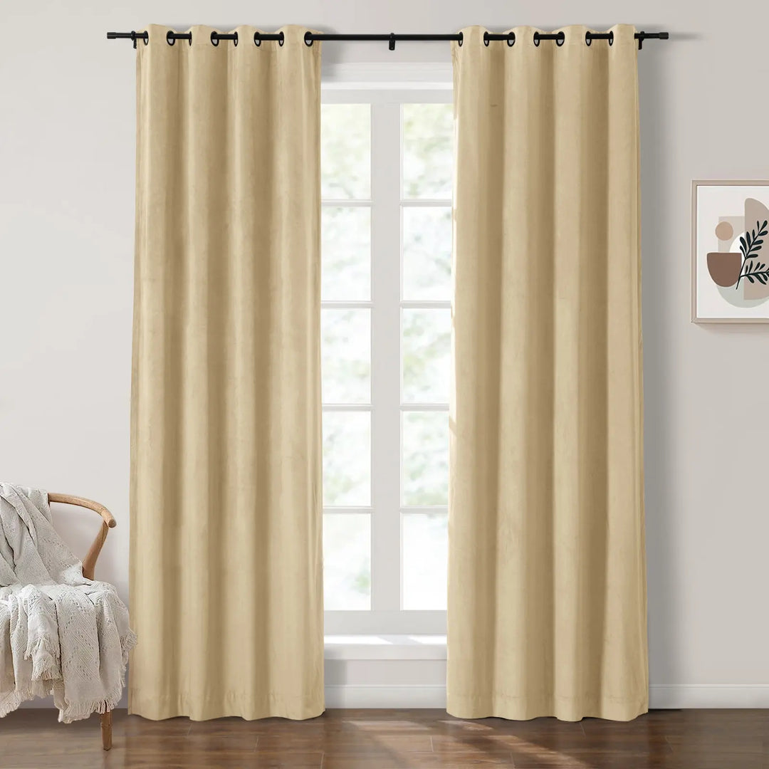 Leon Velvet Curtain Grommet