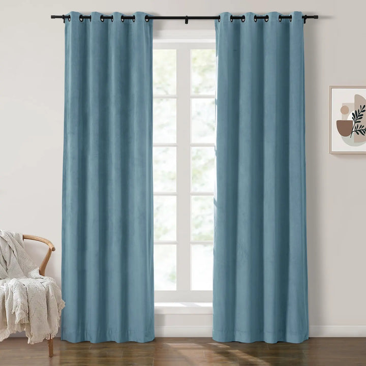 Leon Velvet Curtain Grommet