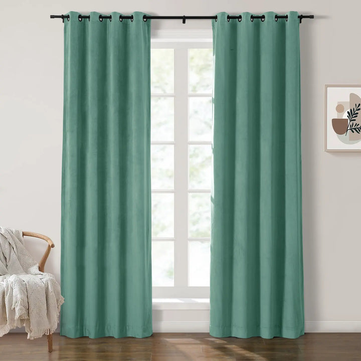 Leon Velvet Curtain Grommet