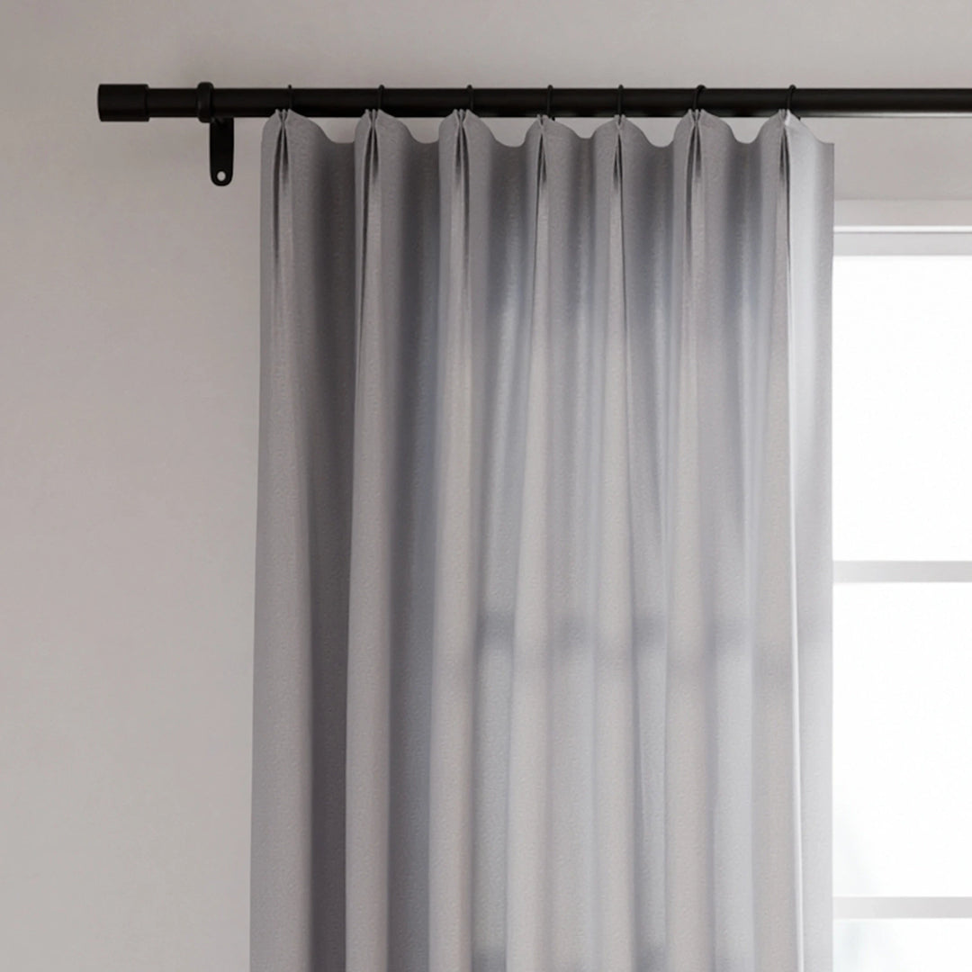 Leon Velvet Curtain Parisian Pleat