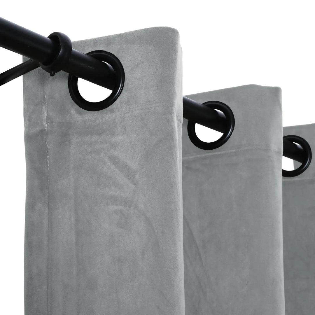 Leon Velvet Curtain Grommet