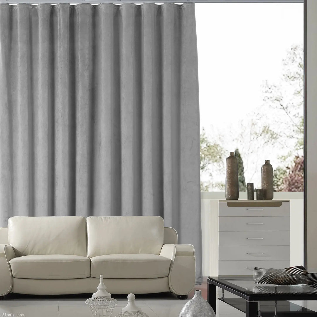 Leon Velvet Curtain Ripple Fold