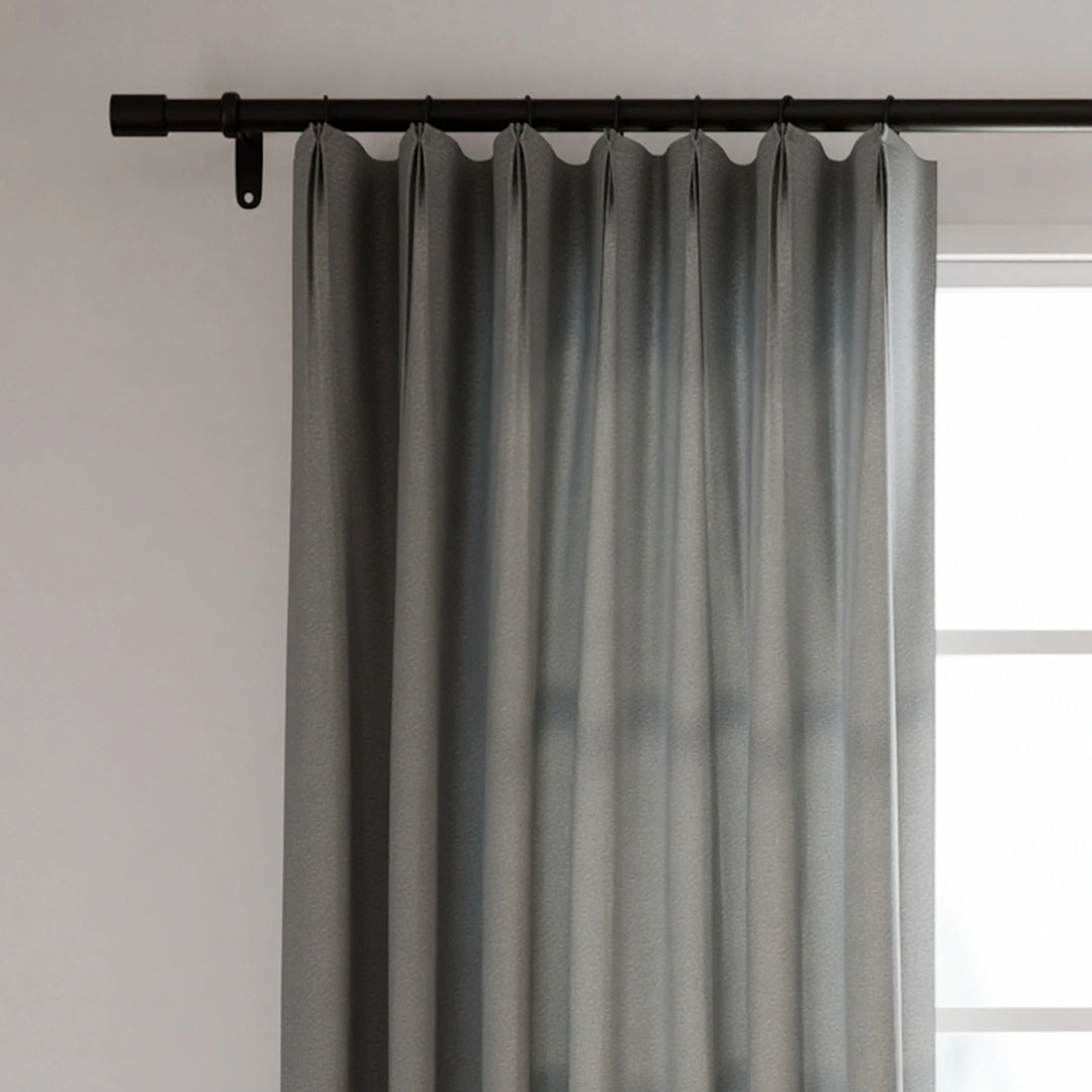 Leon Velvet Curtain Parisian Pleat