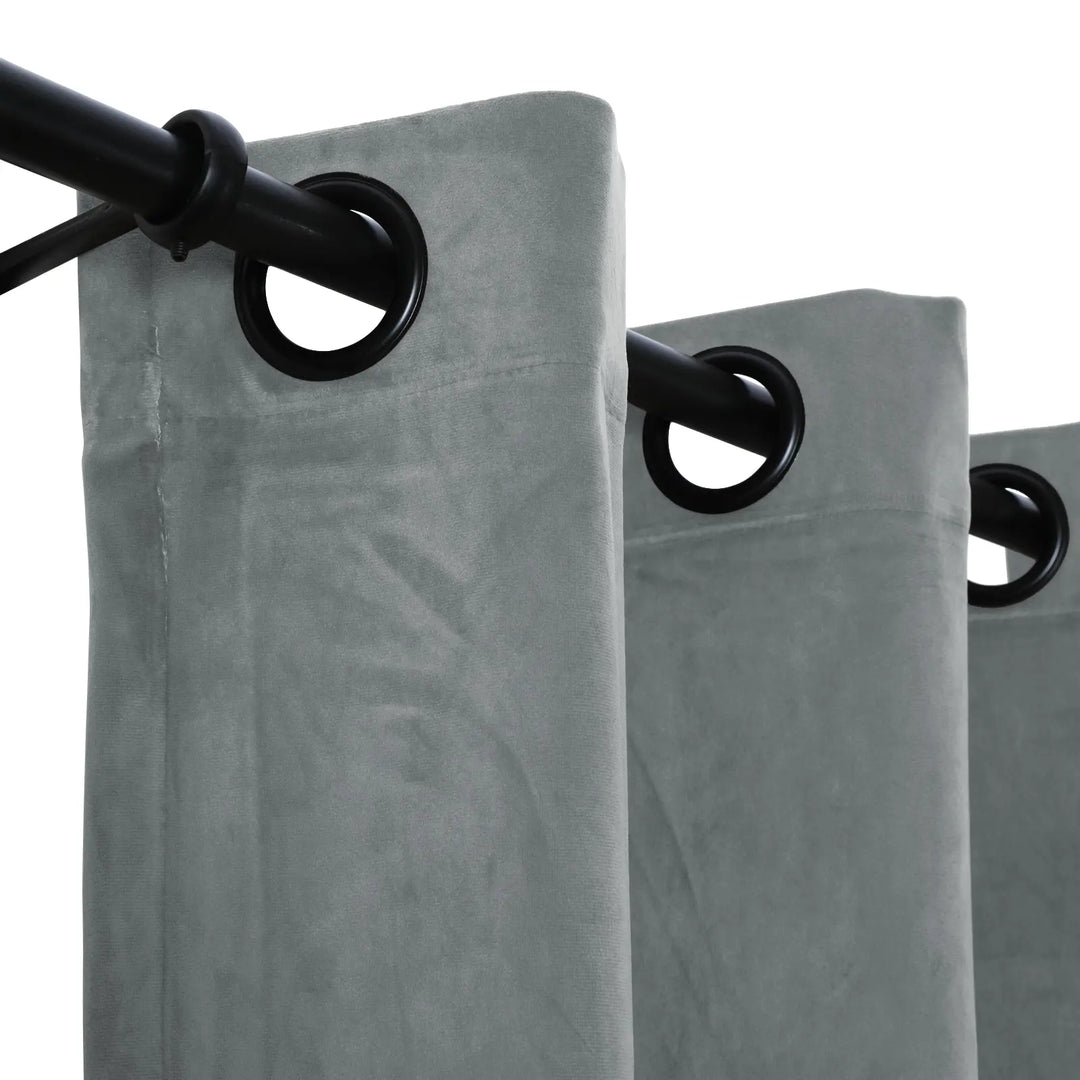 Leon Velvet Curtain Grommet
