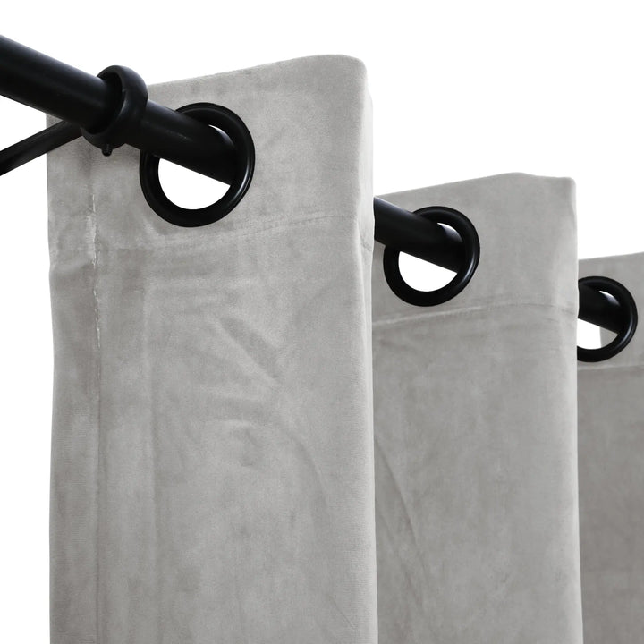 Leon Velvet Curtain Grommet