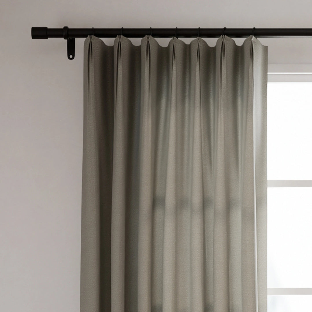 Leon Velvet Curtain Parisian Pleat