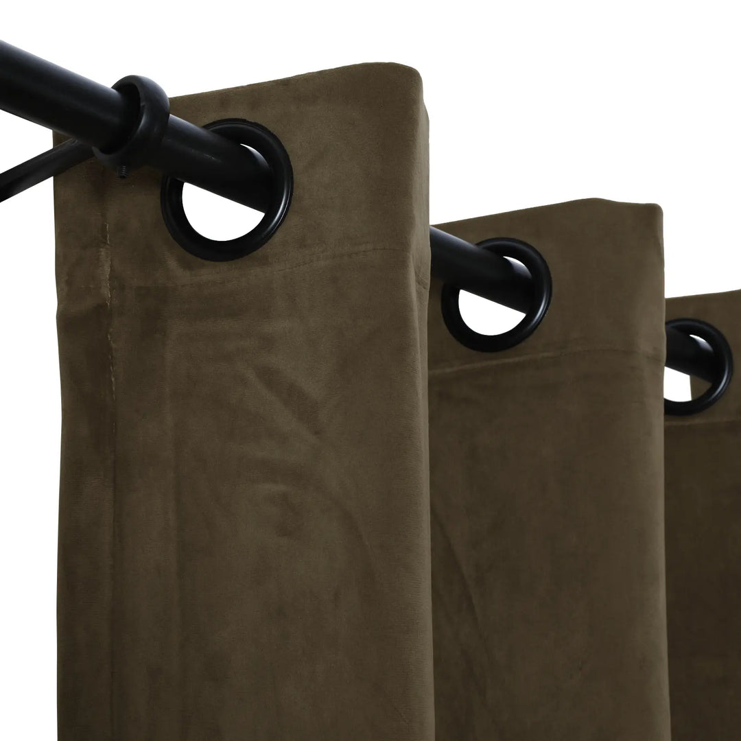 Leon Velvet Curtain Grommet