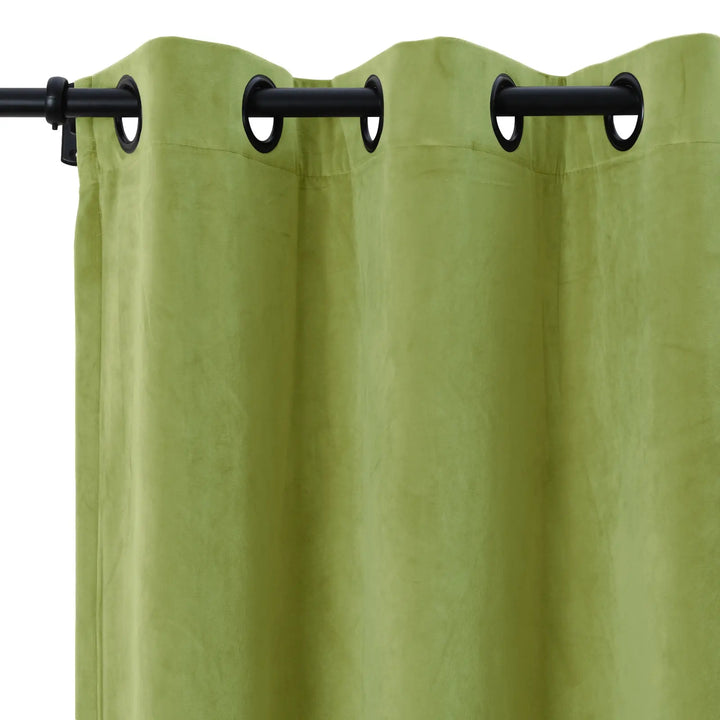 Leon Velvet Curtain Grommet
