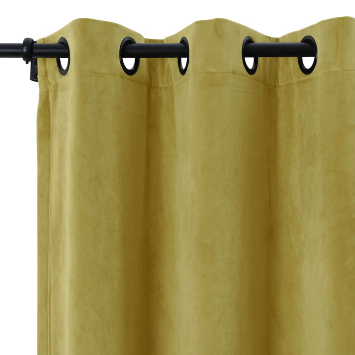 Leon Velvet Curtain Grommet