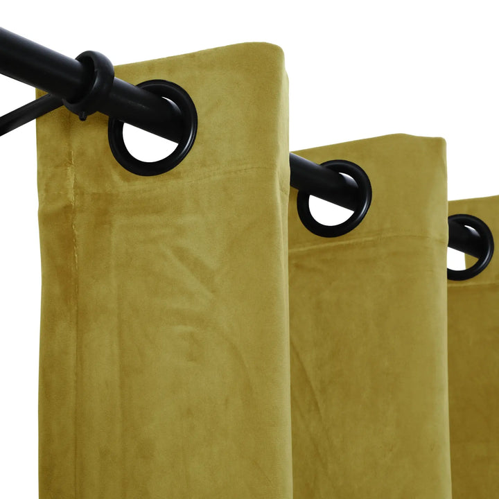 Leon Velvet Curtain Grommet