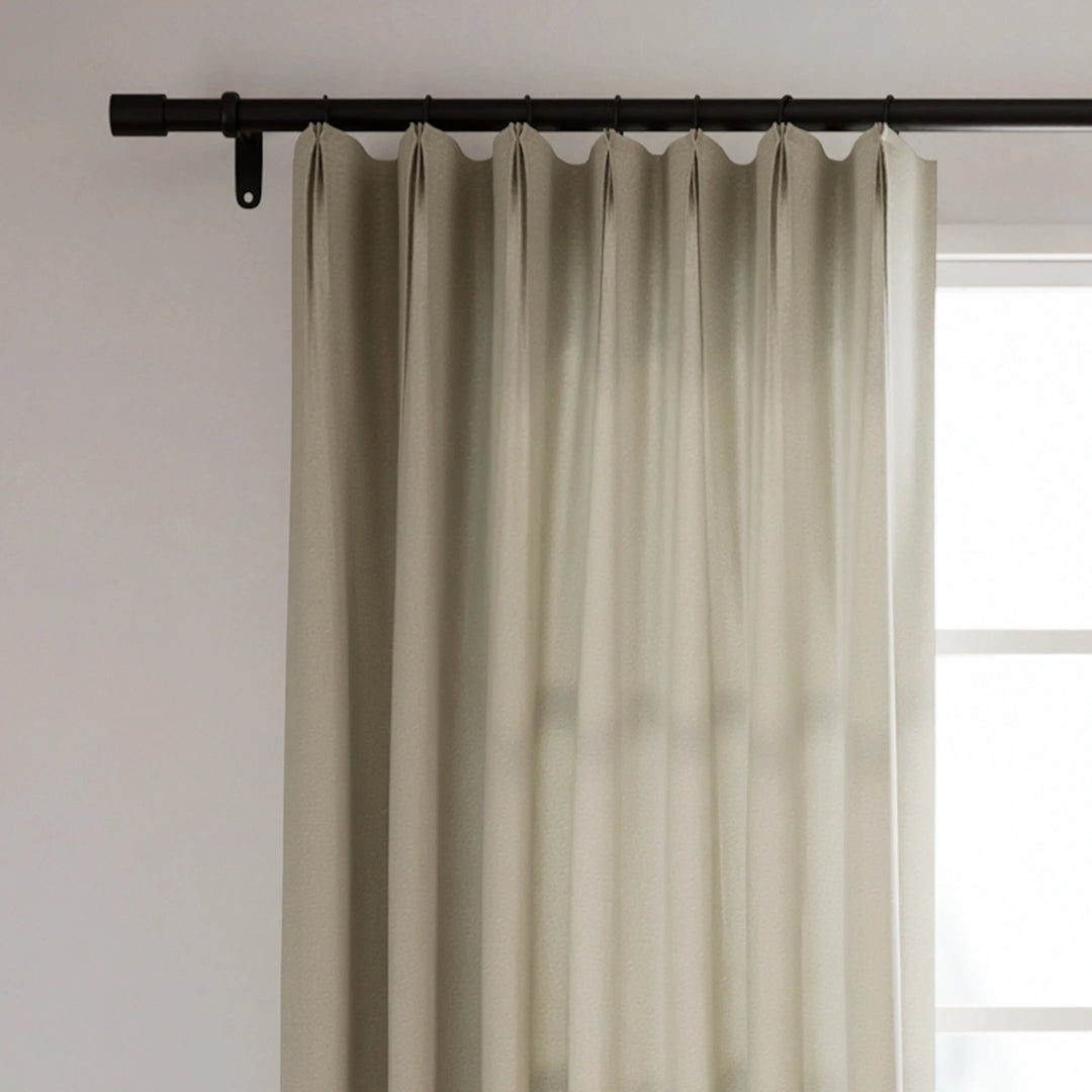 Leon Velvet Curtain Parisian Pleat