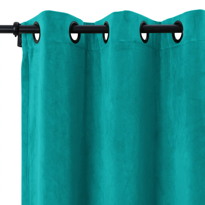 Leon Velvet Curtain Grommet