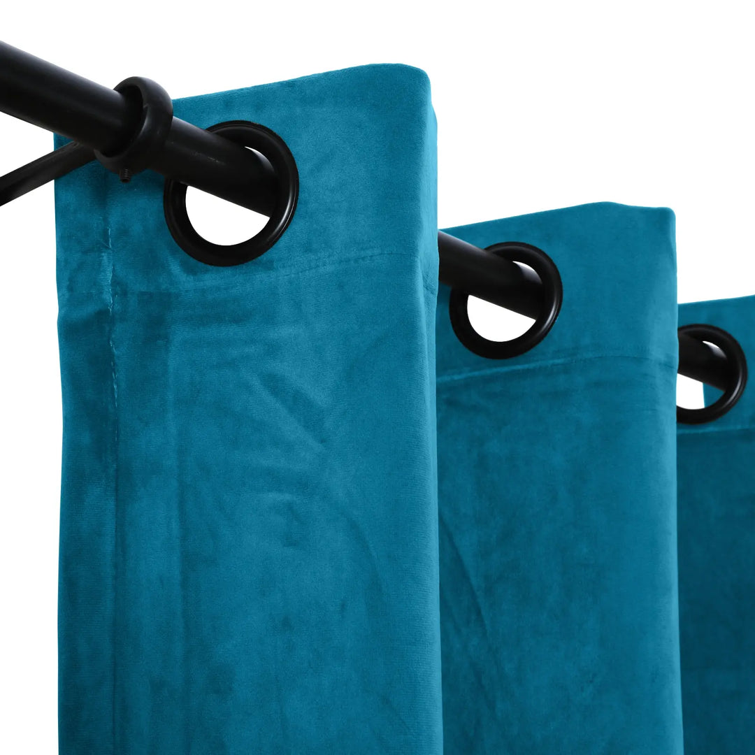 Leon Velvet Curtain Grommet