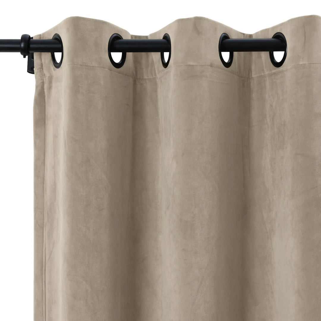 Leon Velvet Curtain Grommet