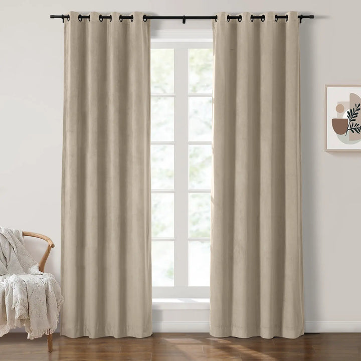 Leon Velvet Curtain Grommet