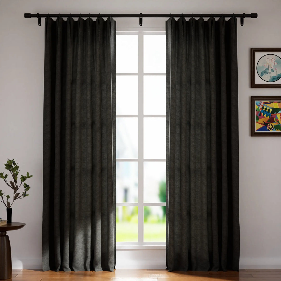 Leon Velvet Curtain Parisian Pleat